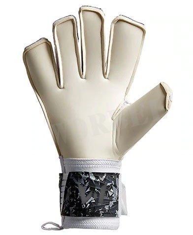 Goalkeeper Gloves Manufacturer